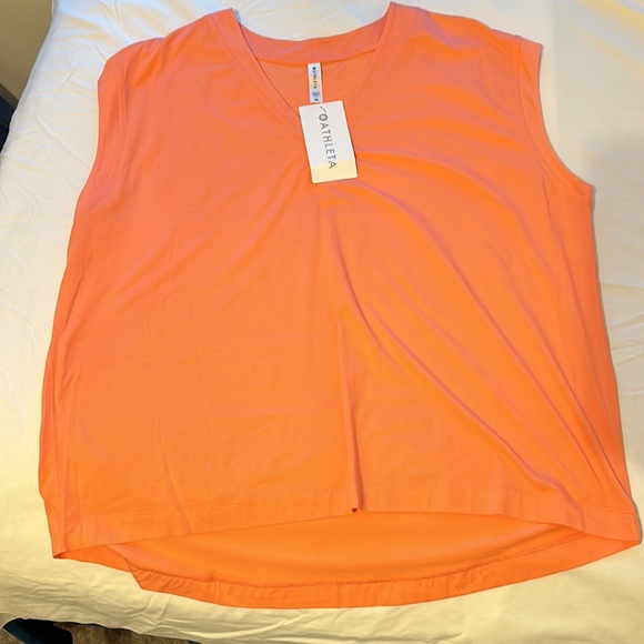 NWT 2X Athleta Avenue Tee - Picture 2 of 8